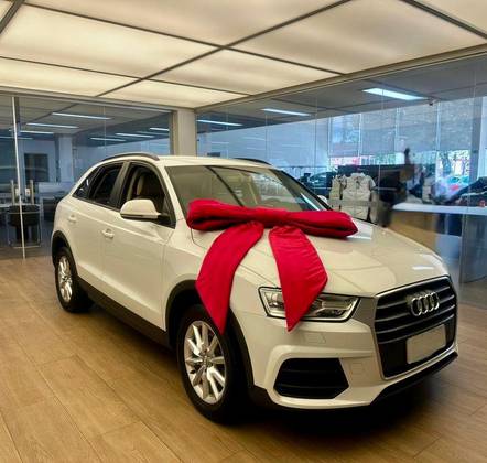 AUDI Q3 1.4 TFSI AMBIENTE GASOLINA 4P S TRONIC